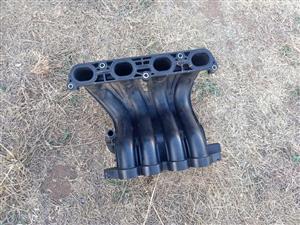 2007 Nissan Micra intake manifold for sale