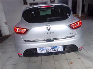 2017 Renault CLIO 900t Manual Silver color Service Book PDC Sensors petrol 54000km 