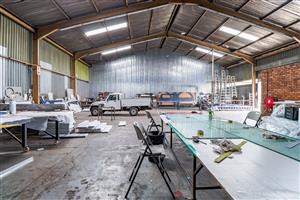 800m2  Factory TO LET in Clayville - NO LOADSHEDDING