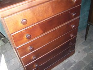 Six Drawer Chest of Drawers.