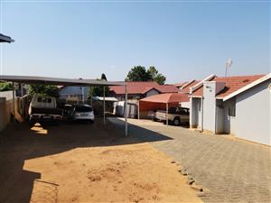 Stunning 3-Bed Home with Panoramic Tlhabane West Views
