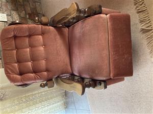 2 Lazyboy chairs
