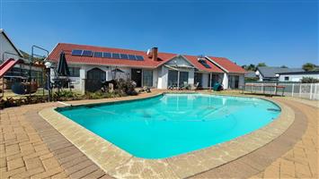 House For Sale in Brackenhurst