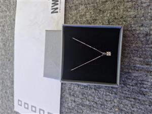 9ct white gold and diamond necklace