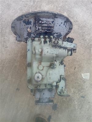 Ade 352 5 speed manual gearbox 