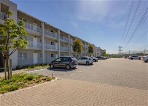 Two-bedroom, Ground-floor 49m2 apartment in Papegaaiberg!