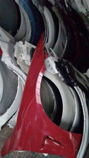 BMW F32 AND 4 SERIES FENDERS 