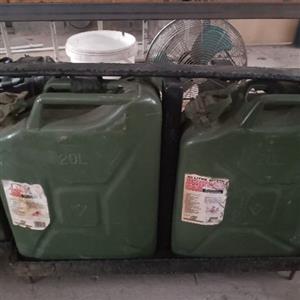 2 sets of 2 bracketed jerry cans
