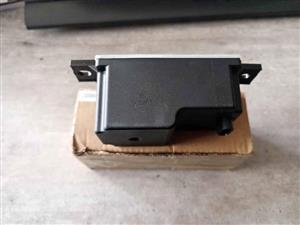 Mercedes Benz W205 Auxiliary battery