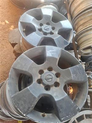 Nissan navara original alloy mags size 16