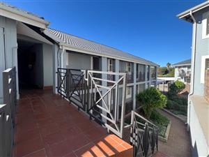 Apartment For Sale in Weltevreden Park