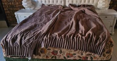 Brown lined Block out Curtain set size of each L215cm x W 200 with gathers Collection Montana Park