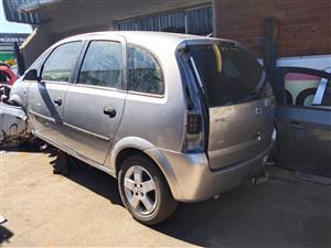 Opel Meriva stripping for used spares 