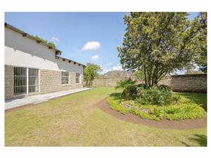 House For Sale in Ladybrand