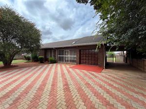 House For Sale in Dawn Park