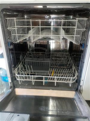 Dishwasher 