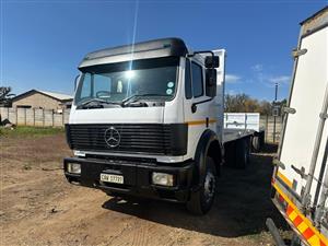 1992 Mercedes-Benz 26-35 Fletbed Double Diff Combo with 7.2 Metres Trailer For S