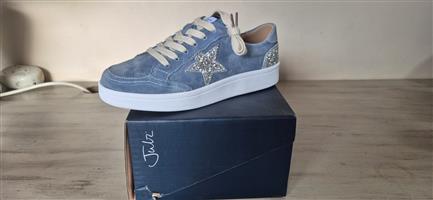 Ladies sneakers suede. Jultz