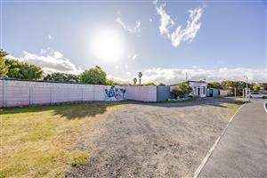 Exceptional Lakeside Investment – Three Adjoining Plots with Prime Redevelopment Potential