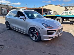 2013 PORSCHE CAYENNE TURBO S4.8 4X4 TIPTRONIC
