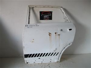 Kia sorento 16-22 left rear door 