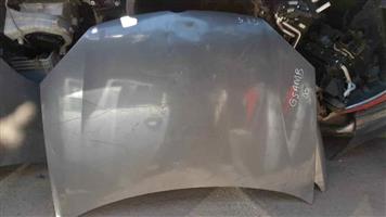 VW Golf 5 bonnet