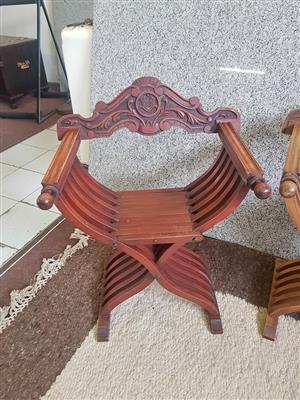 Vintage Italian Savonarola folding chair.