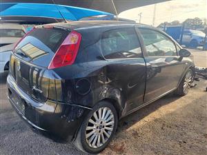 2009 FIAT PUNTO 1.9 JTD STRIPPING FOR SPARES CALL OR WHATSAPP or 