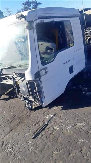 Various truck cabs&trucks stripping for parts available