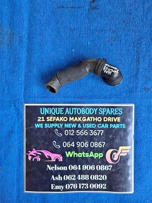 Land Rover Discovery 4 Right Coolant Pipe