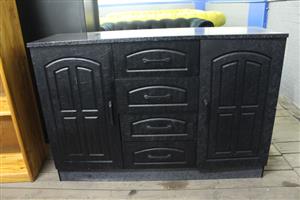 BLACK 3DOOR KITCHEN CUPBOARD(S067271A)
