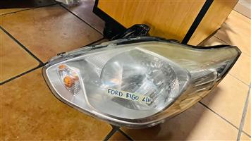 Ford Figo headlight