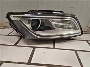 Audi Q5 headlight