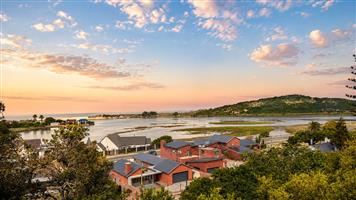 House For Sale in Island Cove