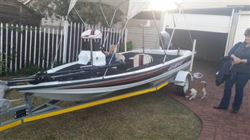 Bass boat R38 000 neg 