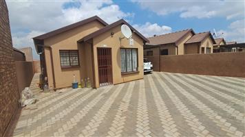 House For Sale in Soshanguve VV