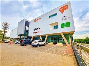 308m² Office to Let in Design Quarter