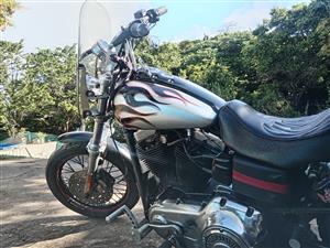 Harley Davidson superglide 2006