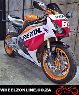 2013 HONDA CBR1000RR - 42 543km