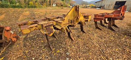2000 7 TINE  RIPPER 