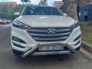 2018 Hyundai Tucson 2.0 Automatic Petrol White color Leather interior  Spare Key