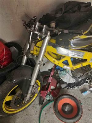 1000 cc Honda vtr front head  dropped a valve