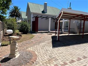 2 Bedroom Flat to let in Top Town