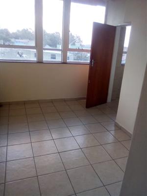 3 Beds 1 Bath Apartment/condo