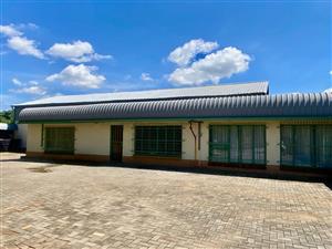 Small Holding For Sale in Magaliesmoot AH
