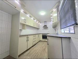 Charming 3-bedroom freehold for sale Orient hills—your perfect home awaits!