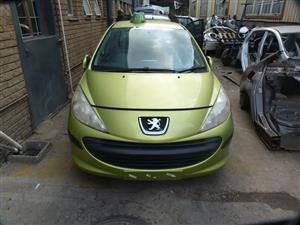 Peugeot 207 XR 16V1.4 Petrol Manual 10FE Green - 2007 SPARESBOYZ STRIPPING