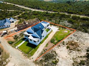 House For Sale in Stilbaai Oos