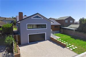 Meticulously Designed Modern New Build