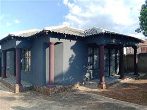 PROPERTY FOR SALE IN ODINBURG GARDENS, MABOPANE. PRIME INVESTMENT OPPORTUNITY